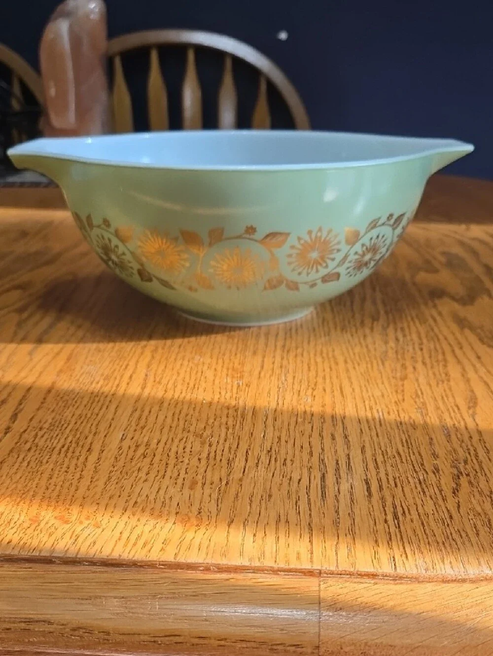 Pyrex Pale Green Gold Medallion 443 Cinderella Bowl